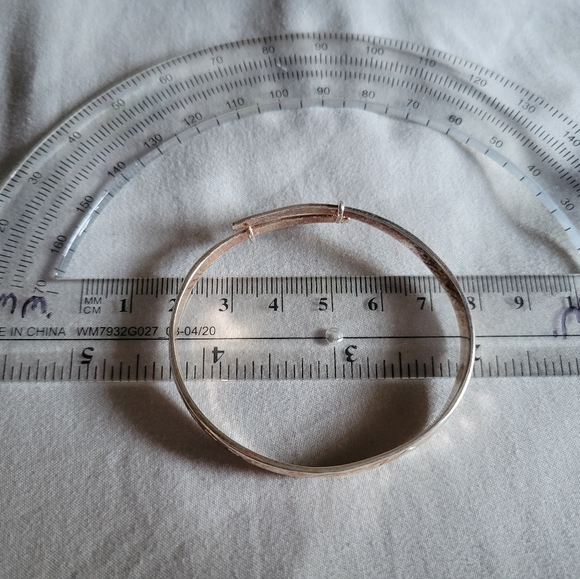 Bracelets - Picture 5 of 6